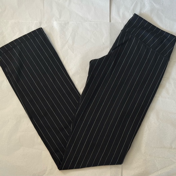 Lululemon Black Pinstripe Pants. Size 4/6 - Picture 2 of 6